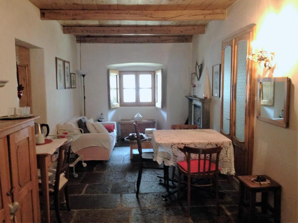 Bb Chiavenna Centro Storico Bed & Breakfast Exterior photo